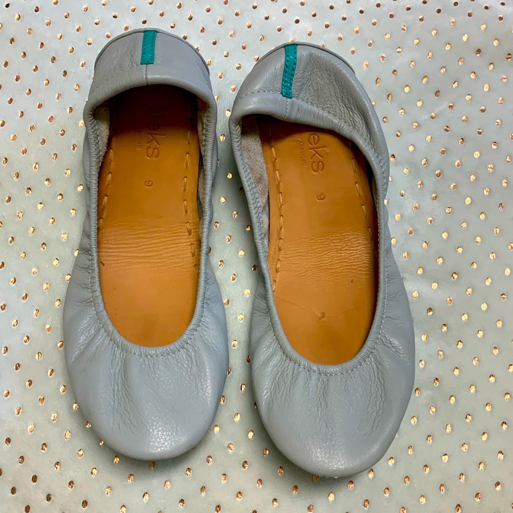 Size 9 Light Grey Tieks